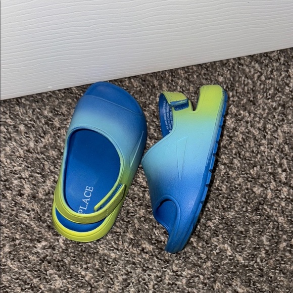The Children's Place Blue Gradient Kids Sandals - Picture 2 of 2